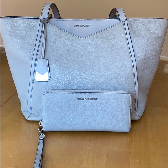 michael kors purse and wallet gift set